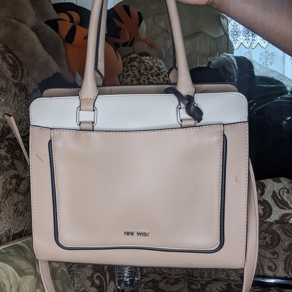 Handbag - Picture 6 of 7